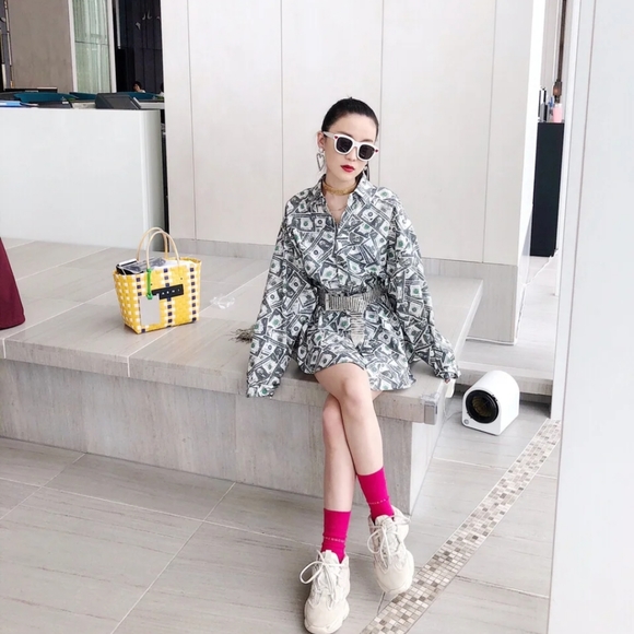 Balenciaga shirt with greenback（unisex） - Picture 1 of 5